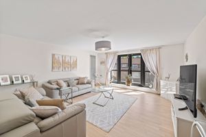 Lounge- click for photo gallery